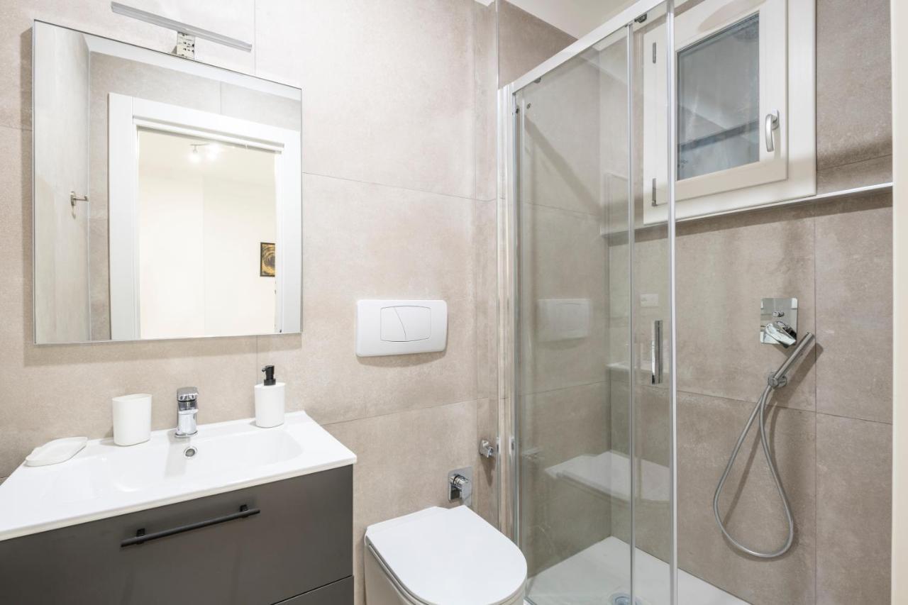 Easystayrome 10 Pax 3 Baths 1 Min From Metro Ngoại thất bức ảnh